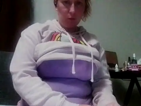 Snapshot of Annafun321 chatting on 5, 2, 2026 Annafun321 online show from 5, 2, 2026