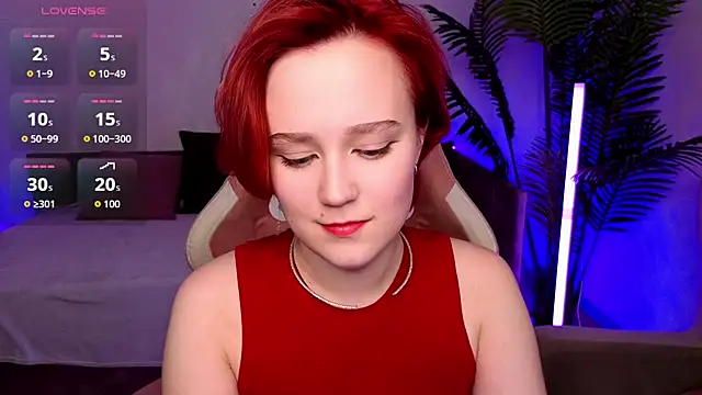 Ellie Heavenly online show from 5, 4, 2026