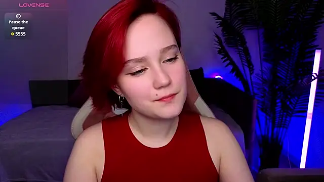 Ellie Heavenly online show from 13, 4, 2026