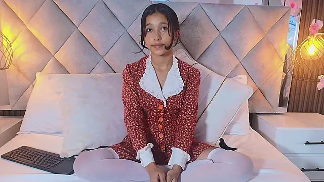 Snapshot of Real_virgin_Pussy chatting on 25, 2, 2026 Real virgin Pussy online show from 25, 2, 2026