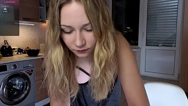 Snapshot of missyourtouch chatting on 5, 2, 2026 missyourtouch online show from 5, 2, 2026