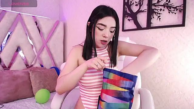 Madyson Hill online show from 9, 4, 2026