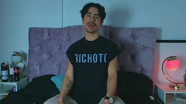 Snapshot of Ethan_Briggs_ chatting on 18, 2, 2026 Ethan Briggs online show from 18, 2, 2026