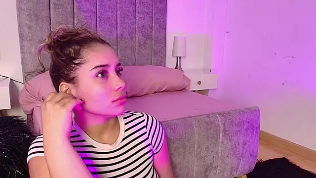 Lucy Carson  online show from 7, 2, 2026