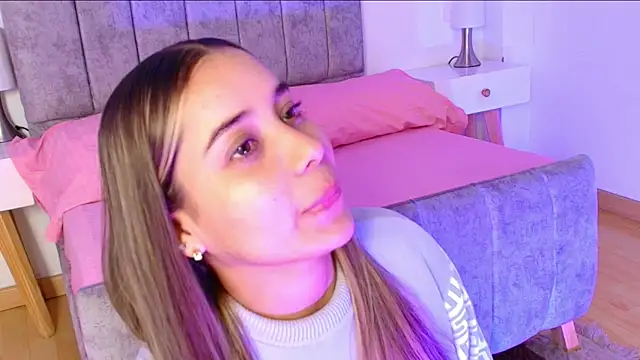 Lucy Carson  online show from 19, 3, 2026