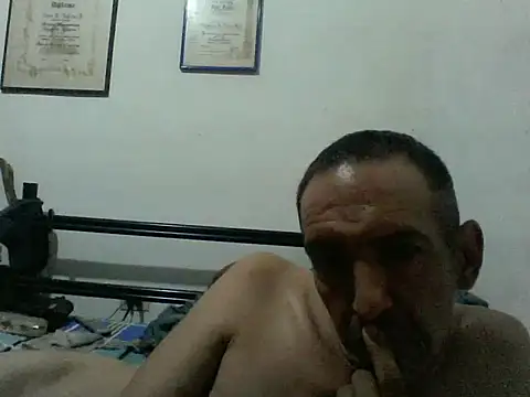 Snapshot of guevo14cm3 chatting on 16, 2, 2026 guevo14cm3 online show from 16, 2, 2026