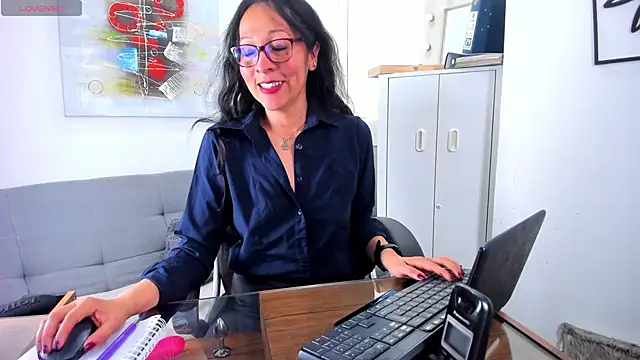 loretta fraser online show from 28, 5, 2026