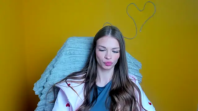 Lina Loveuu online show from 26, 3, 2026