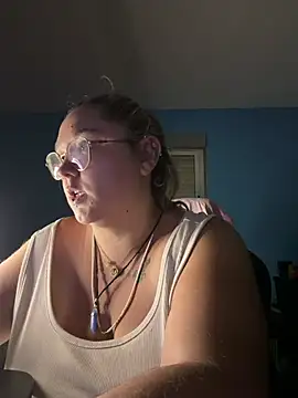 Snapshot of _maracr19_ chatting on 1, 7, 2026 maracr19 online show from 1, 7, 2026