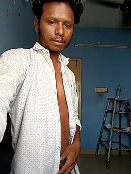 Snapshot of stylee_satheesh chatting on 23, 6, 2026 stylee satheesh online show from 23, 6, 2026