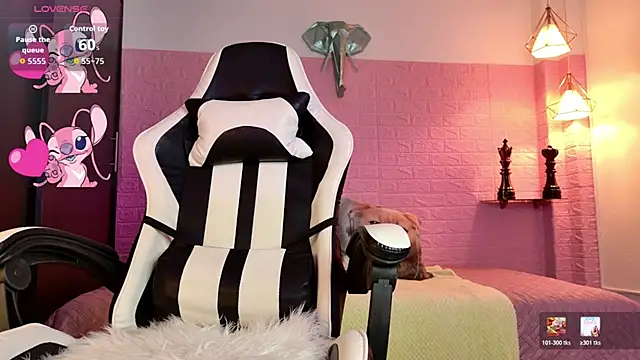 Dulce Stormy online show from 20, 2, 2026