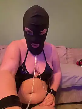 Snapshot of cochonnesoumise59 chatting on 28, 2, 2026 cochonnesoumise59 online show from 28, 2, 2026