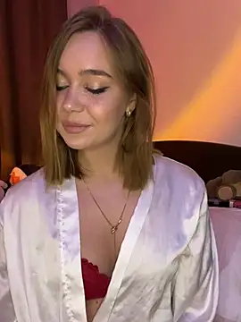 Snapshot of SilverHanna chatting on 1, 2, 2026 SilverHanna online show from 1, 2, 2026