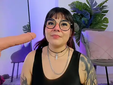 Snapshot of Dakota-bluu chatting on 17, 2, 2026 Dakota-bluu online show from 17, 2, 2026