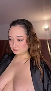 SalomeFlores online show from 10, 6, 2026