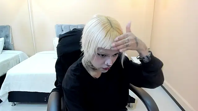 Bela Craxkerr online show from 25, 3, 2026