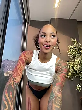 LizStorm  online show from 6, 7, 2026