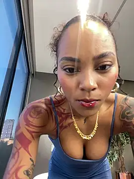 LizStorm  online show from 14, 7, 2026