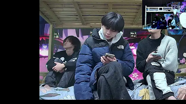 xiaohuangren01 online show from 2, 2, 2026