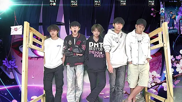 xiaohuangren01 online show from 21, 3, 2026