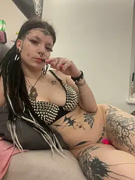 Snapshot of demonLamia chatting on 2, 5, 2026 demonLamia online show from 2, 5, 2026