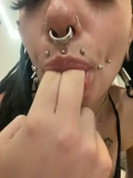 Snapshot of demonLamia chatting on 5, 5, 2026 demonLamia online show from 5, 5, 2026