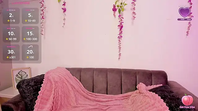 Snapshot of chloe_peach_ chatting on 17, 6, 2026 chloe peach online show from 17, 6, 2026