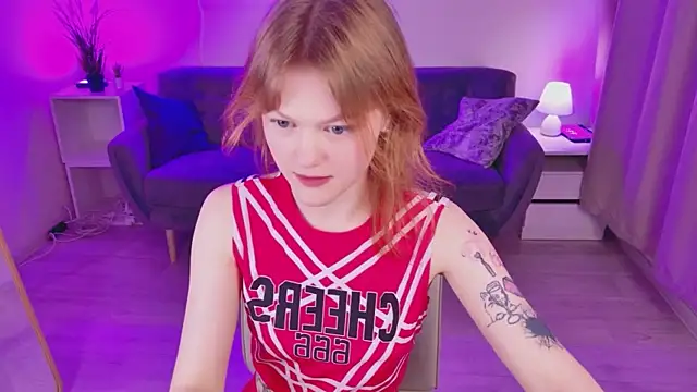 Snapshot of Lily_Mio chatting on 4, 7, 2026 Lily Mio online show from 4, 7, 2026