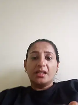 Luna seductora12 online show from 25, 2, 2026