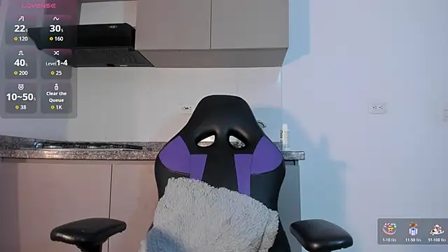 Scarlet Vixen  online show from 12, 4, 2026