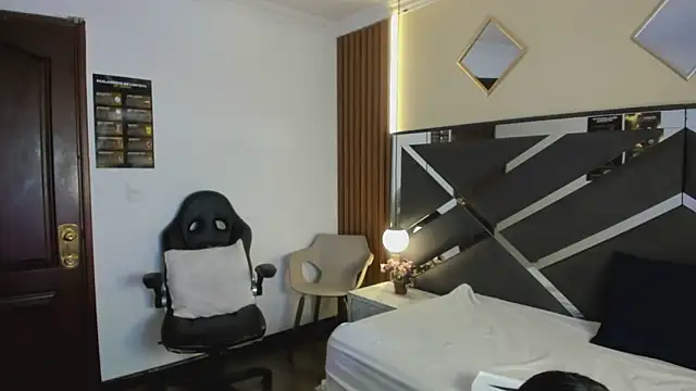 Ambarross  online show from 7, 4, 2026