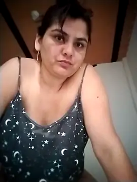 Isaaqueensi online show from 24, 3, 2026