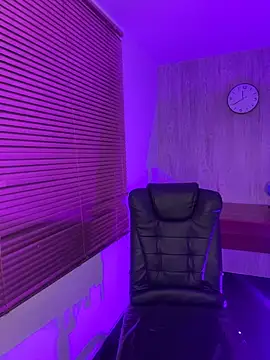 elodie rouge online show from 12, 2, 2026