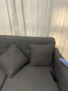 elodie rouge online show from 1, 4, 2026