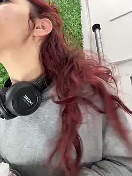 elodie rouge online show from 4, 4, 2026