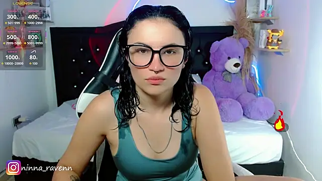 AriaDark online show from 17, 4, 2026