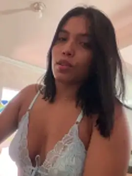 Snapshot of valentina_Noa chatting on 13, 5, 2026 valentina Noa online show from 13, 5, 2026