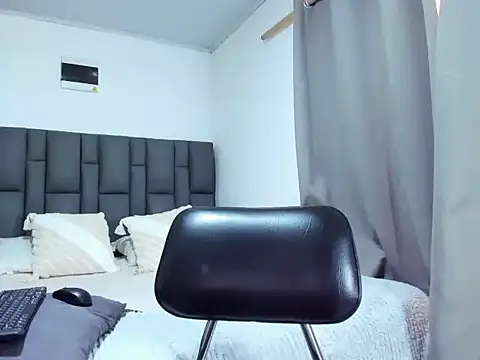 Snapshot of hanna_rodriguez chatting on 12, 2, 2026 hanna rodriguez online show from 12, 2, 2026