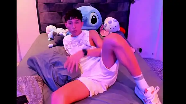 Adam hottie online show from 12, 3, 2026