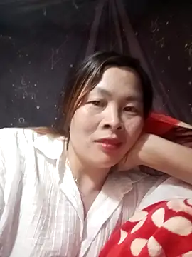 Snapshot of Bling_sexy chatting on 5, 4, 2026 Bling sexy online show from 5, 4, 2026