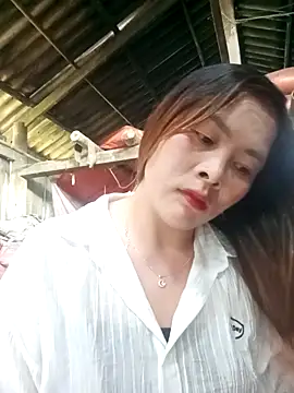 Snapshot of Bling_sexy chatting on 6, 4, 2026 Bling sexy online show from 6, 4, 2026