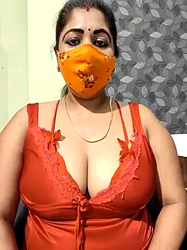 Snapshot of Poly_bhabi chatting on 6, 4, 2026 Poly bhabi online show from 6, 4, 2026
