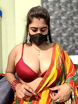 Snapshot of Poly_bhabi chatting on 11, 4, 2026 Poly bhabi online show from 11, 4, 2026