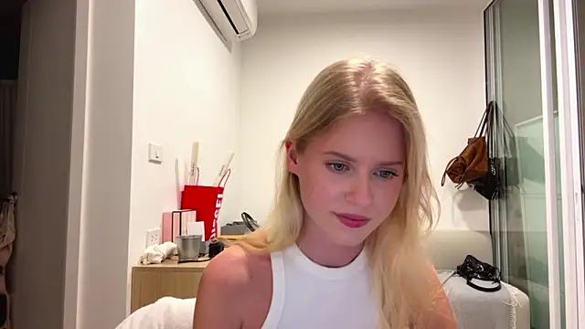 Snapshot of Slay_Swag chatting on 3, 2, 2026 Slay Swag online show from 3, 2, 2026