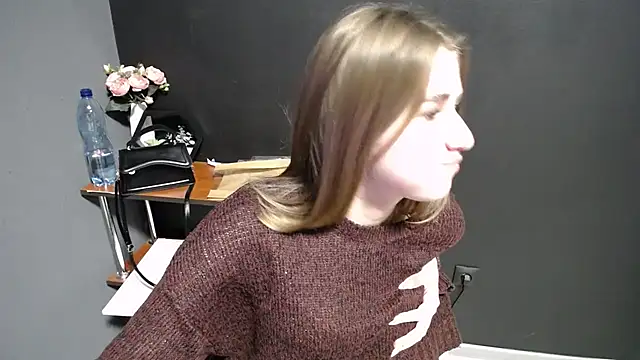 Sunny siren online show from 26, 2, 2026