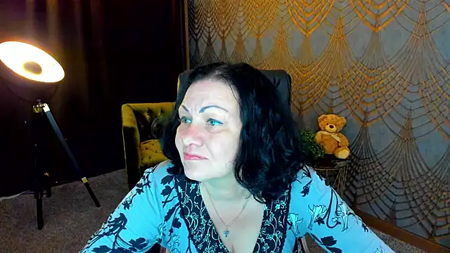 Snapshot of IrissMoon chatting on 11, 6, 2026 IrissMoon online show from 11, 6, 2026