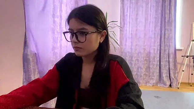 Snapshot of SaintMari chatting on 29, 4, 2026 SaintMari online show from 29, 4, 2026