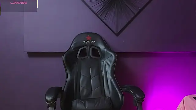 Rosse Baker  online show from 15, 4, 2026