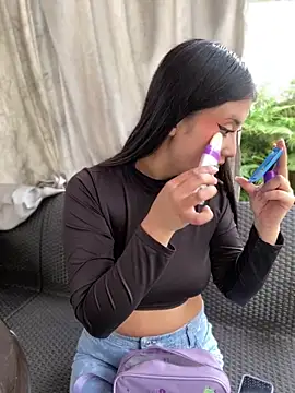 StrawberryPink  online show from 20, 3, 2026