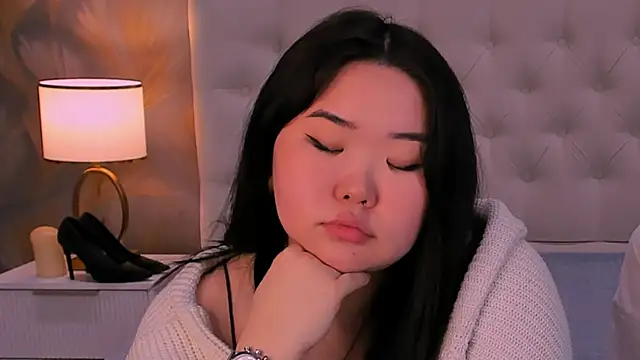 YUMI G online show from 8, 2, 2026